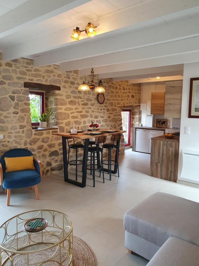 Le Domaine De La Petite Chevre Villa Ploumagoar Екстериор снимка